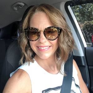 Meet your Posher, Carolyn